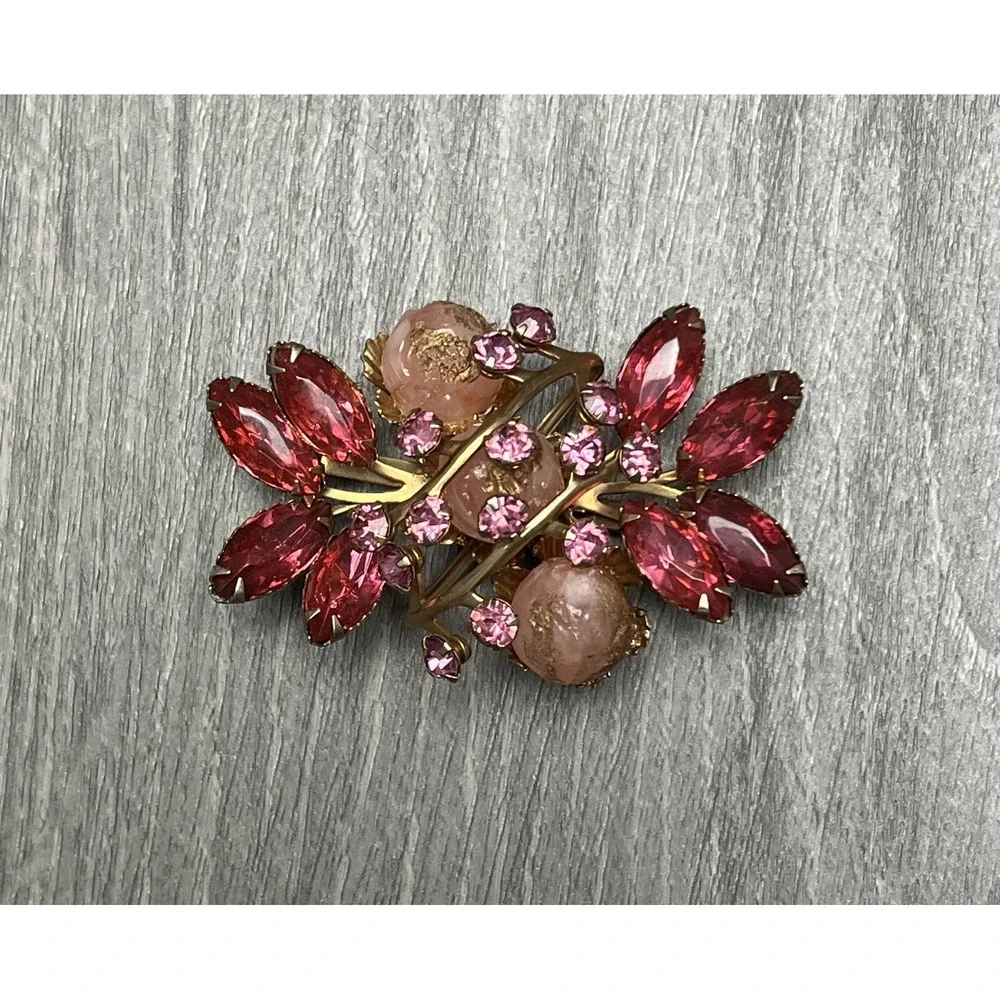 Beau Jewels Pink‎ Rhinestone Glass Bead Brooch Pin Unsigned